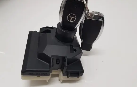 Mercedes-Benz C W205 Ignition lock A2229003412