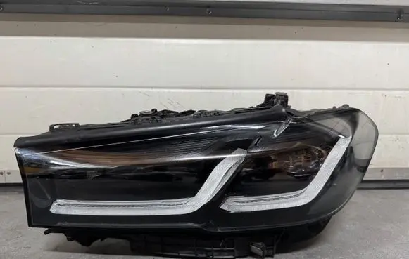 BMW 5 G30 G31 Headlight/headlamp 5A388E3