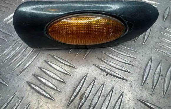 Opel Vectra B Front fender indicator light 1801988
