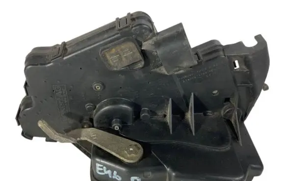 BMW 3 E46 Front door lock 