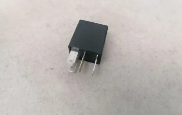 Opel Zafira A Other relay 90229206