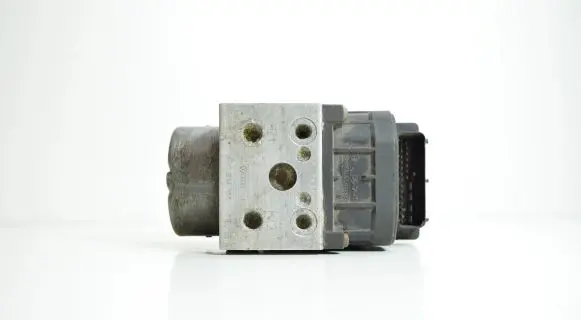 Audi A4 S4 B5 8D ABS Pump 8E0614111HL