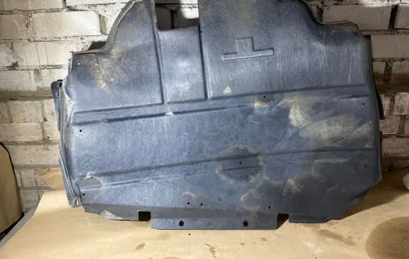 Ford Galaxy Engine splash shield/under tray 150413