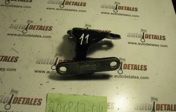 Mitsubishi Colt Front door upper hinge