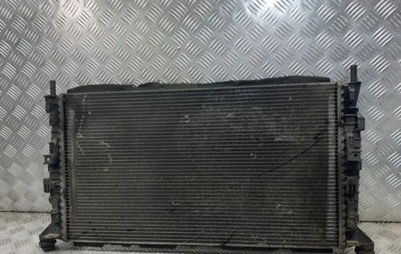 Ford C-MAX I Coolant radiator 3M5H8005TJ