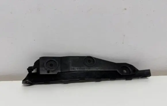 Mitsubishi Colt Rear bumper mounting bracket MN105763