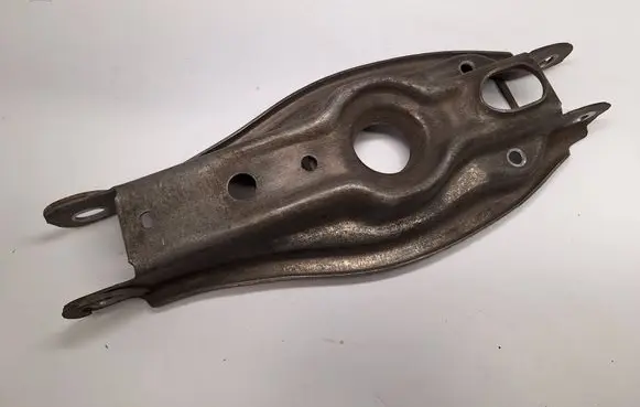 BMW 1 E82 E88 Rear upper control arm/wishbone 33326772899
