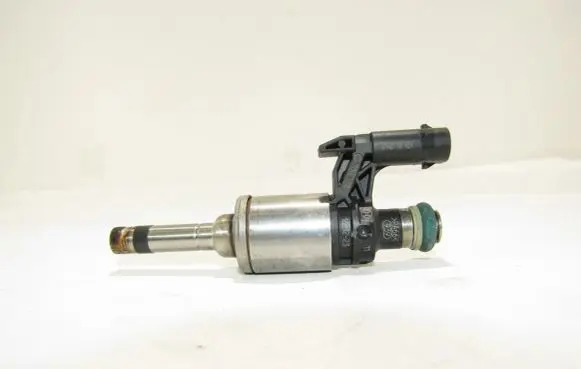 Fuel injector