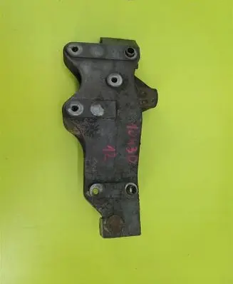 Volkswagen II LT Generator/alternator bracket