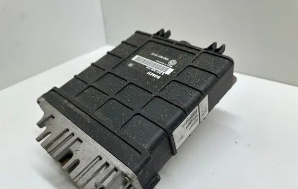 Volkswagen Golf III Engine control unit/module 1H0907311C 0261200714