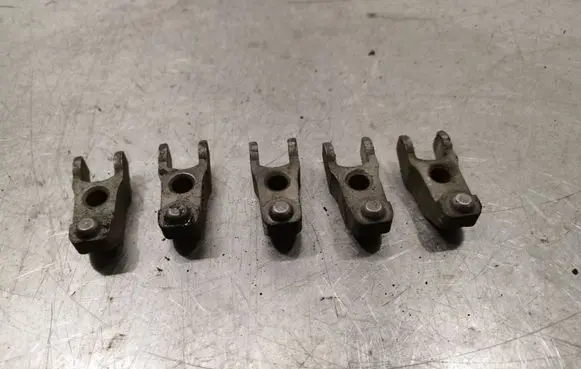 Volkswagen Transporter - Caravelle T4 Fuel Injector clamp holder 