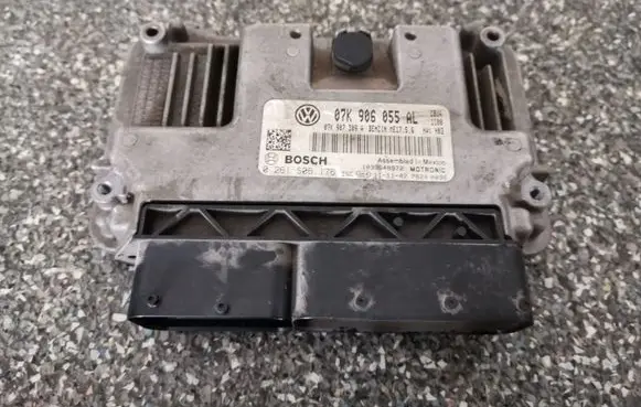 Volkswagen PASSAT B7 USA Engine control unit/module 07K906055AL 0261S06176
