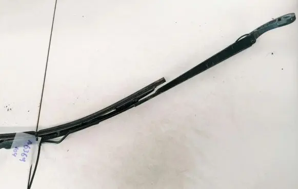Chrysler Voyager Front wiper blade arm 23.109.769 4717364b