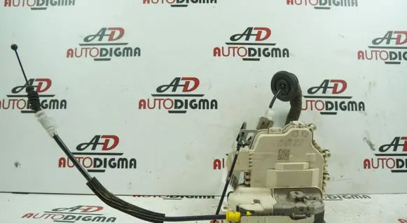 Audi A5 8T 8F Rear door lock 8K0839015C
