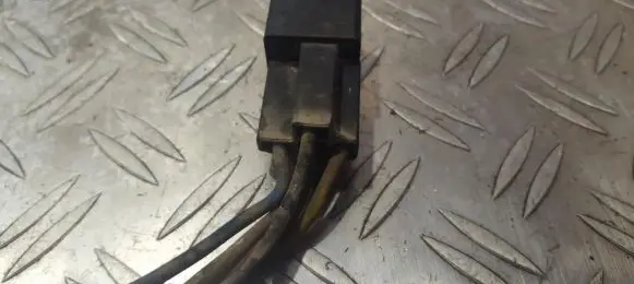 Mitsubishi Carisma Other relay