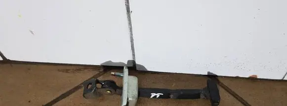 Isuzu D-Max Rear door check strap stopper