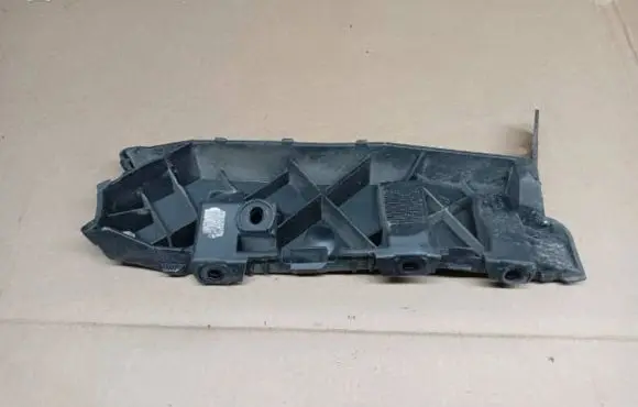 Seat Leon (1P) Bumper support mounting bracket corner 1P0807394A M5523