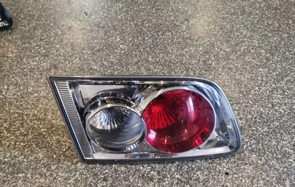 Mazda 6 Tailgate rear/tail lights