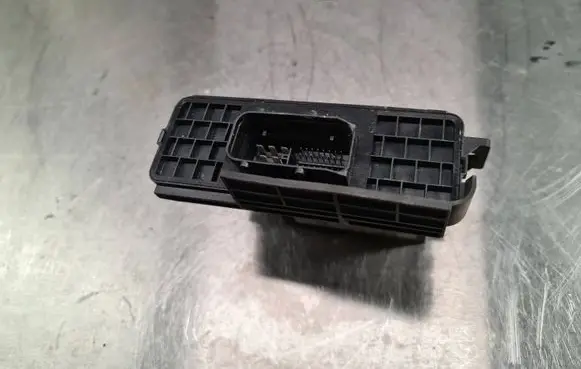 Audi A6 S6 C6 4F Power management control unit 4F0907280A