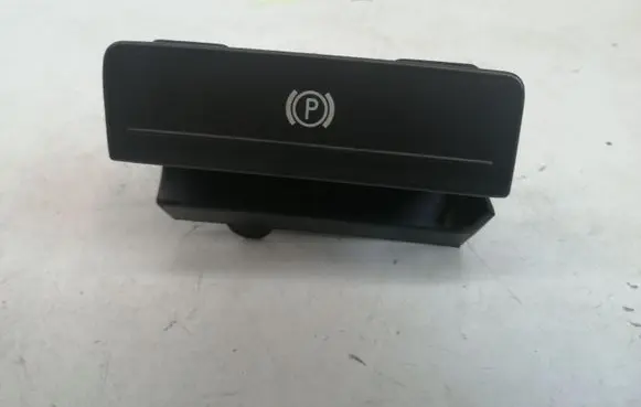 Volkswagen Phaeton Hand brake release handle 3D1712305