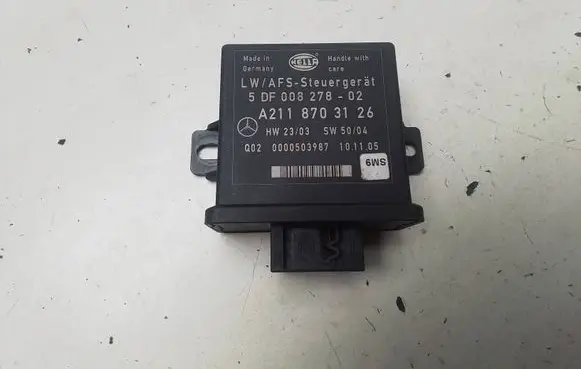 Mercedes-Benz E W211 Light module LCM 5DF00827802 A2118703126 0000503987