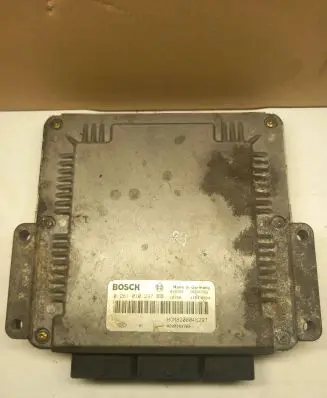 Renault Laguna II Engine control unit/module 8200048297 0281010297