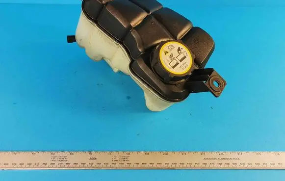 Volvo V70 Coolant expansion tank/reservoir 6G918K218 D2L4A