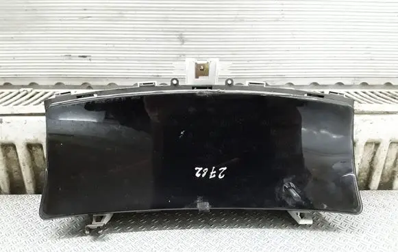 Toyota Corolla E120 E130 Speedometer (instrument cluster) 8380002760