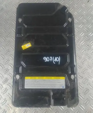 Mercedes-Benz Sprinter W907 W910 Battery box tray cover/lid 9066840118