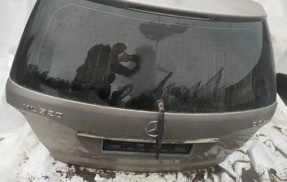 Mercedes-Benz ML W164 Tailgate/trunk/boot lid pilkas