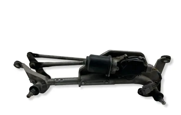 Honda CR-V Front wiper linkage and motor 
