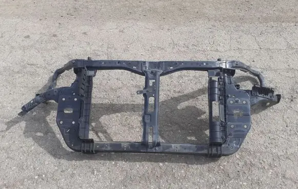 KIA Carens III Radiator support slam panel 641011D000