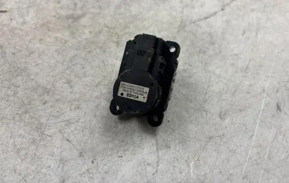 Mitsubishi Lancer X Air flap motor/actuator CSA512T010