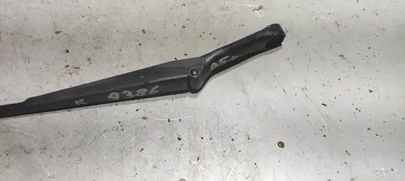 Volkswagen PASSAT B5.5 Front wiper blade arm 3B1955409