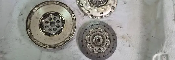 Opel Astra J Clutch set kit 55565893 9223223 55567324