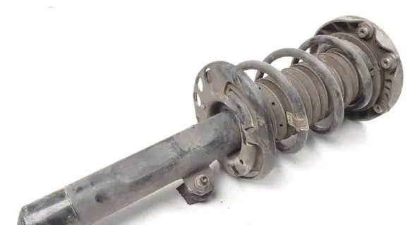 BMW 1 F40 Front shock absorber/damper 6899671