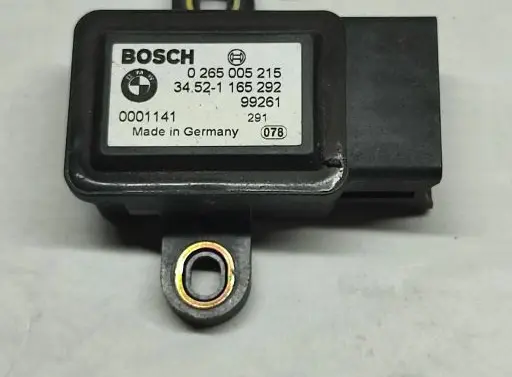 BMW 5 E39 ESP acceleration yaw rate sensor 1165292 0265005215 34521165292