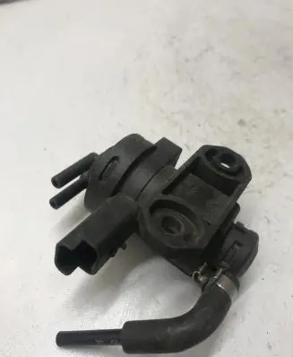 Peugeot 206 Vacuum valve 9635704380