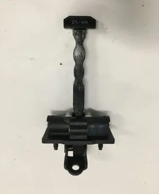 Peugeot 2008 II Front door check strap stopper 
