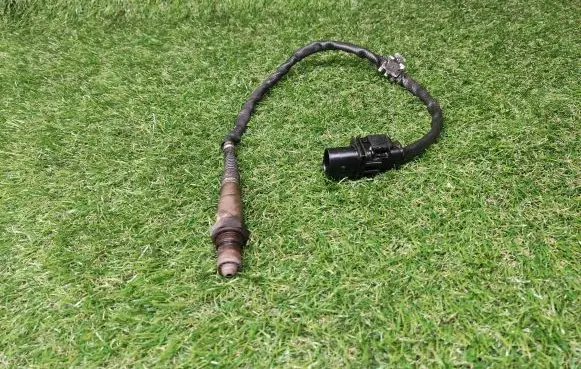 Mercedes-Benz E W212 Lambda probe sensor 0035427018