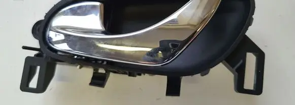 Nissan Pulsar Front door interior handle