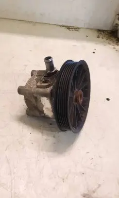 Volvo S80 Power steering pump 9485757