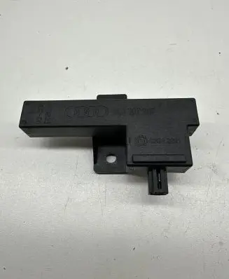 Audi A4 S4 B8 8K Keyless (KESSY) go control unit/module 8K0907247 33542221
