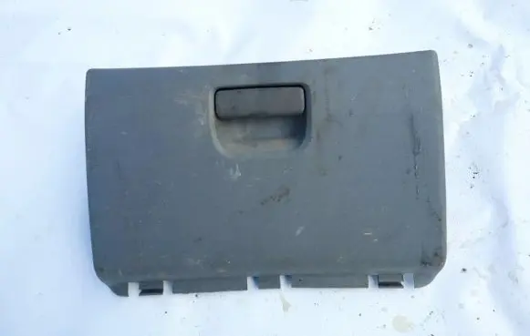 Chrysler Town & Country IV Glove box 5009029aa