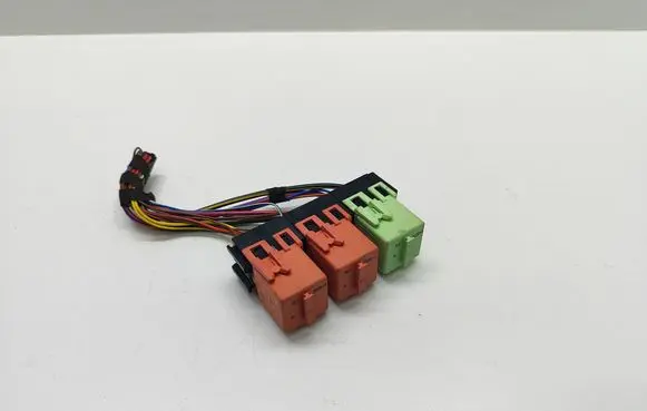 BMW 5 E60 E61 Other relay 8373700 61368373700