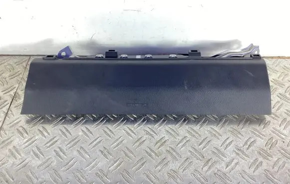 Lexus RC Knee airbag 0589P100369
