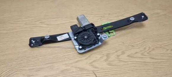 BMW 3 E90 E91 Rear door window regulator with motor 7075883