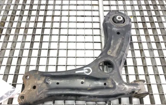 Volkswagen Polo V 6R Front control arm