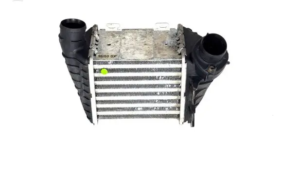 Volkswagen Golf III Intercooler radiator 1h0145805b