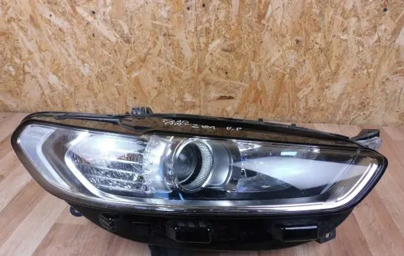 Ford Mondeo MK V Headlight/headlamp DS7313W029AE